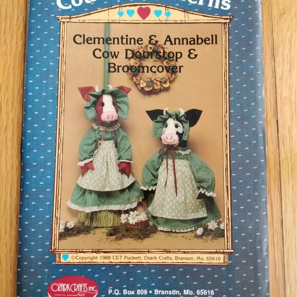 Vintage Cow Doll Sewing Pattern Doorstop Broom Cover Farmhouse Decor UNCUT - Picture 7 of 7